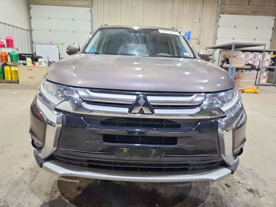 2016 MITSUBISHI OUTLANDER SE  