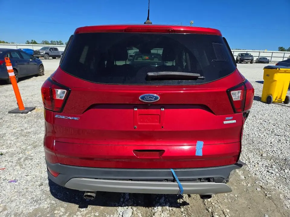 2019 FORD ESCAPE SE  