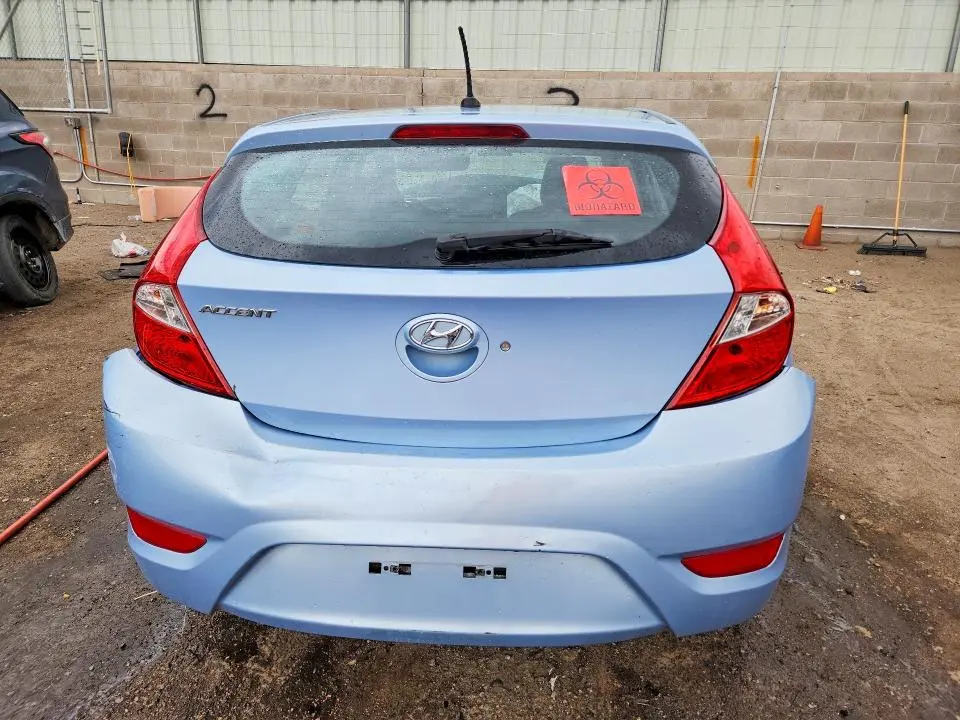2012 HYUNDAI ACCENT GS  