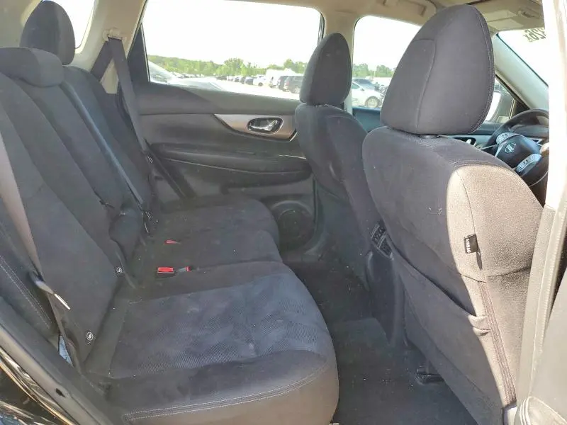 2015 NISSAN ROGUE SV  