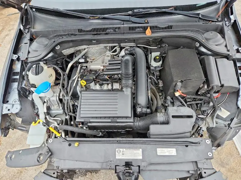 2016 VOLKSWAGEN JETTA SE  