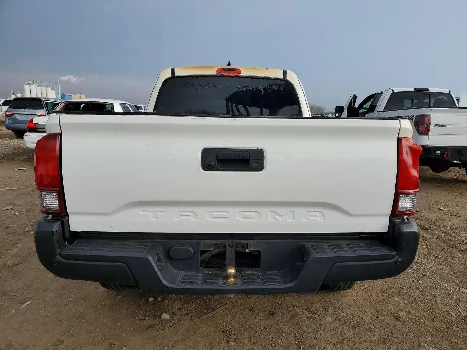 2018 TOYOTA TACOMA SR  