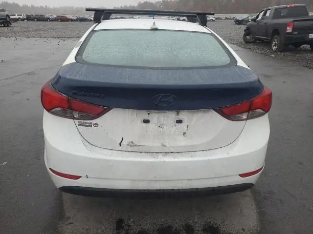 2016 HYUNDAI ELANTRA SE  