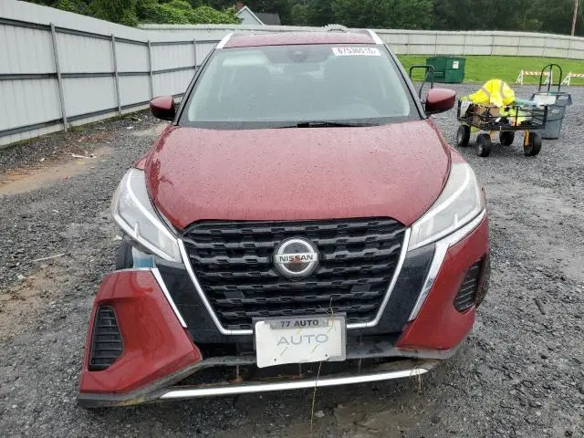 2021 NISSAN KICKS SV  
