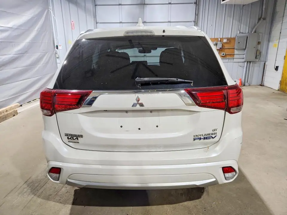 2018 MITSUBISHI OUTLANDER SE  