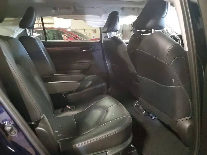 2020 TOYOTA HIGHLANDER PLATINUM  