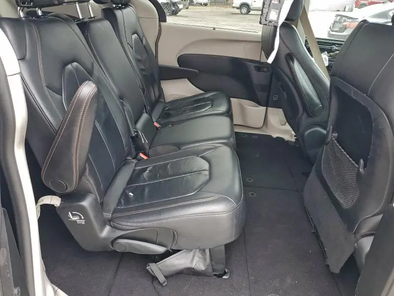 2017 CHRYSLER PACIFICA TOURING L  