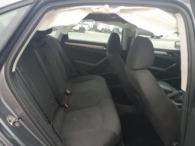 2014 VOLKSWAGEN PASSAT S  