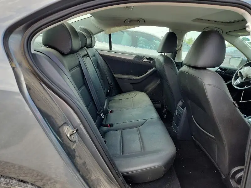 2011 VOLKSWAGEN JETTA TDI  
