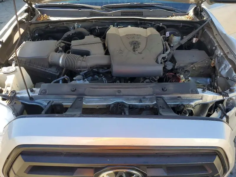2022 TOYOTA TACOMA SR V6  