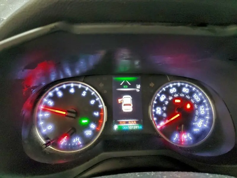 2019 TOYOTA RAV4 XLE  