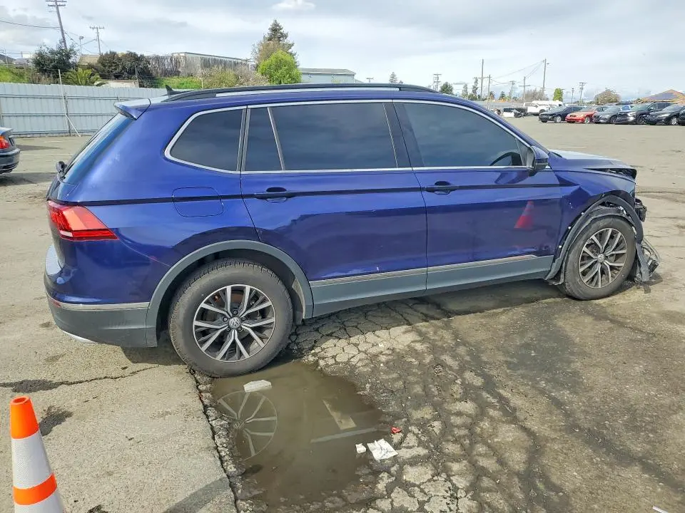 2021 VOLKSWAGEN TIGUAN SE  