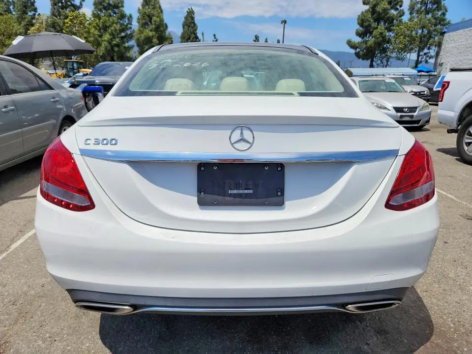 2016 MERCEDES-BENZ C 300  