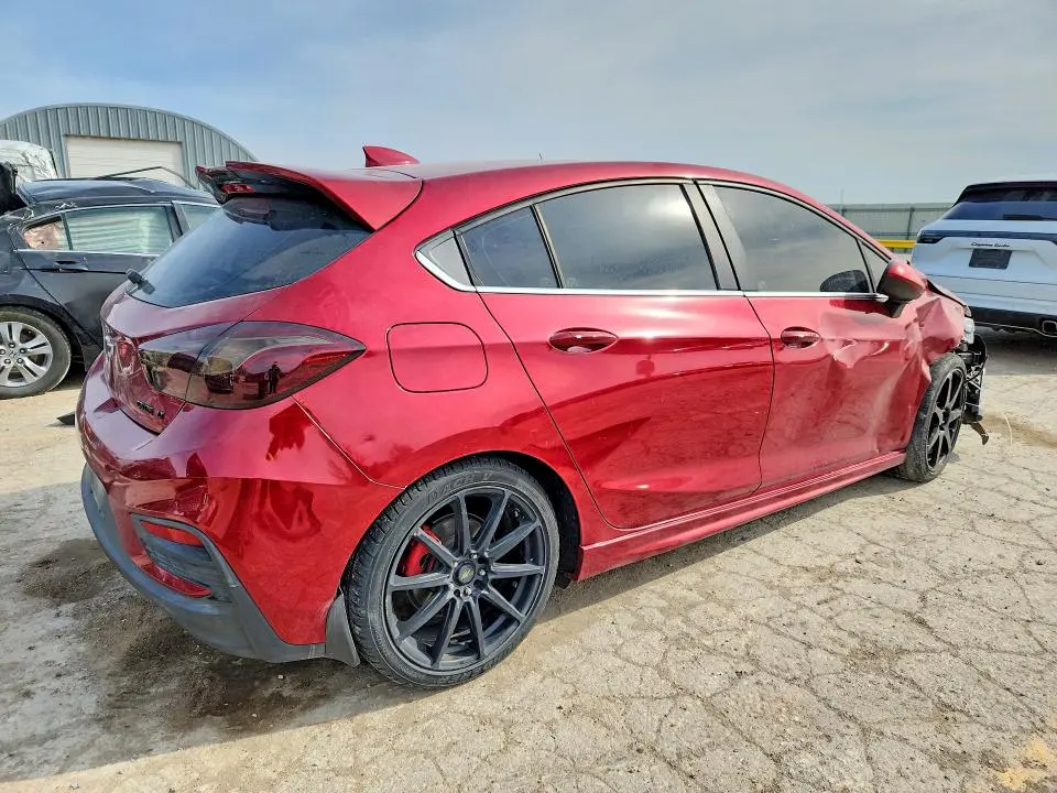 2017 CHEVROLET CRUZE LT  