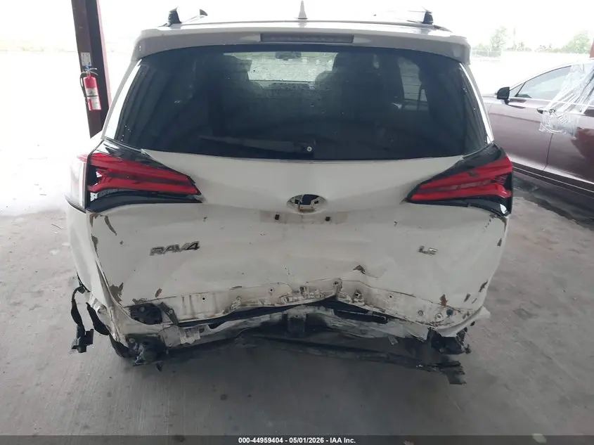 2017 TOYOTA RAV4 LE