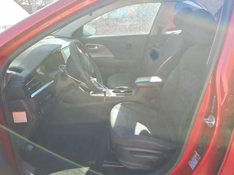 2022 KIA NIRO LX  