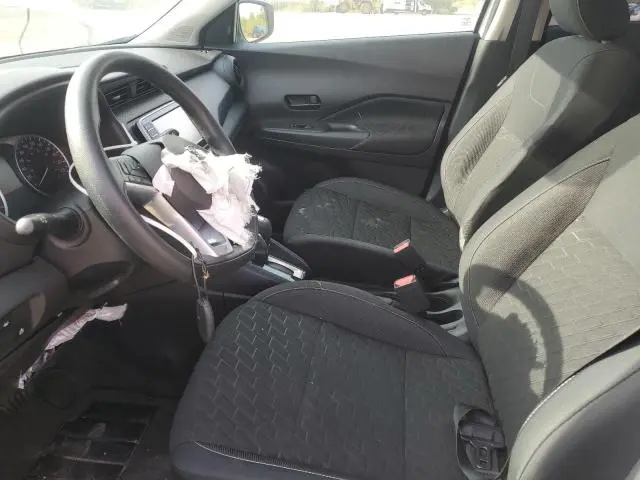 2021 NISSAN KICKS S  