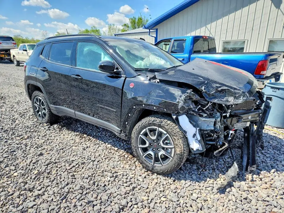 2026 JEEP COMPASS TRAILHAWK  