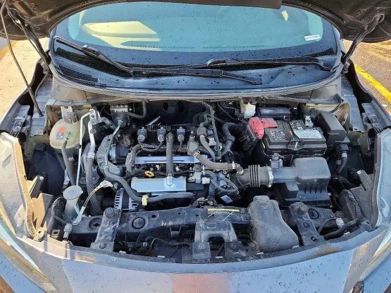 2021 NISSAN VERSA S  