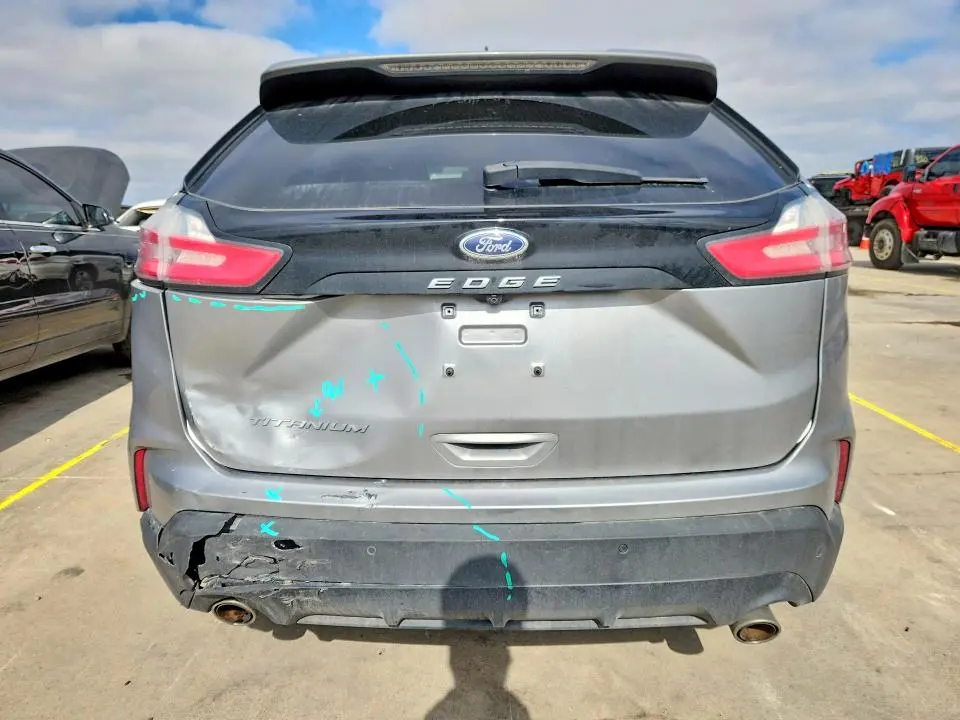 2022 FORD EDGE TITANIUM  