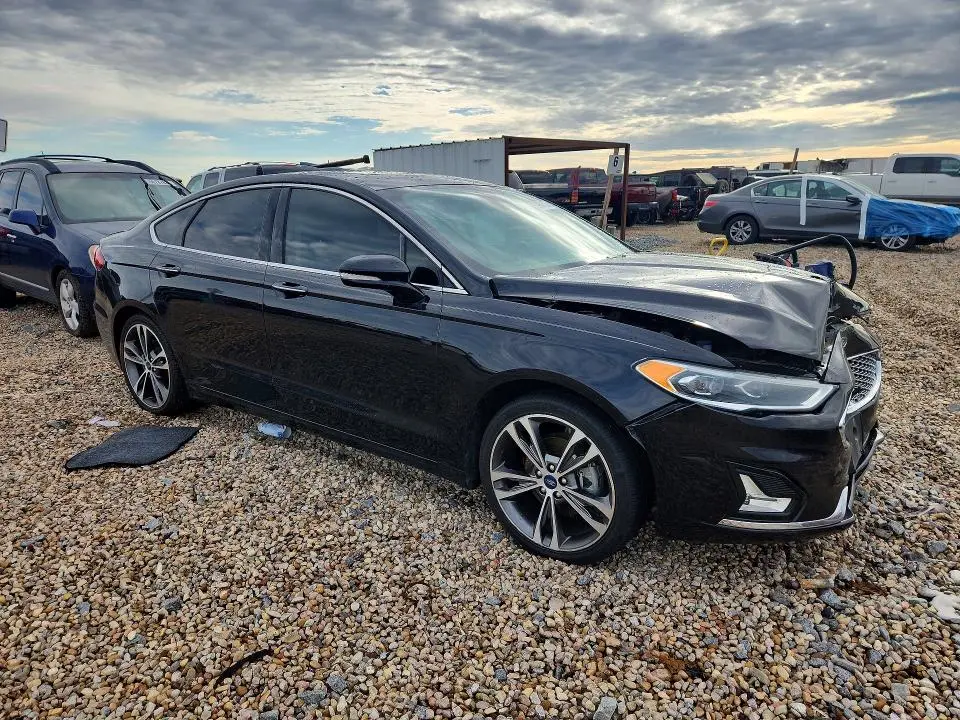 2019 FORD FUSION TITANIUM  