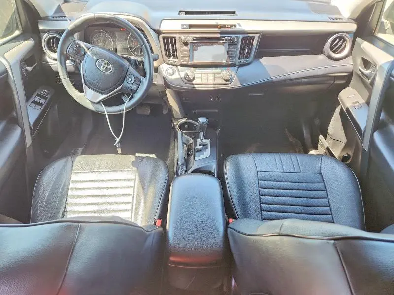 2017 TOYOTA RAV4 XLE  