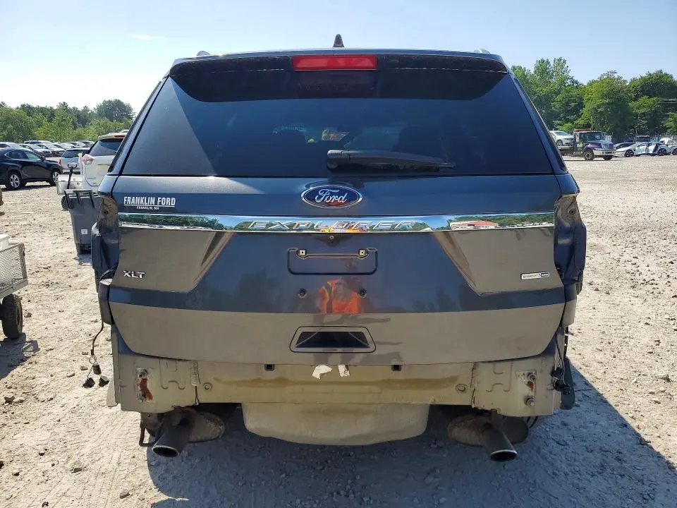 2017 FORD EXPLORER XLT  