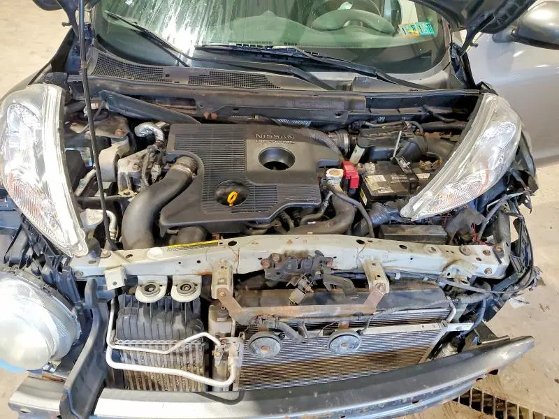 2011 NISSAN JUKE S  