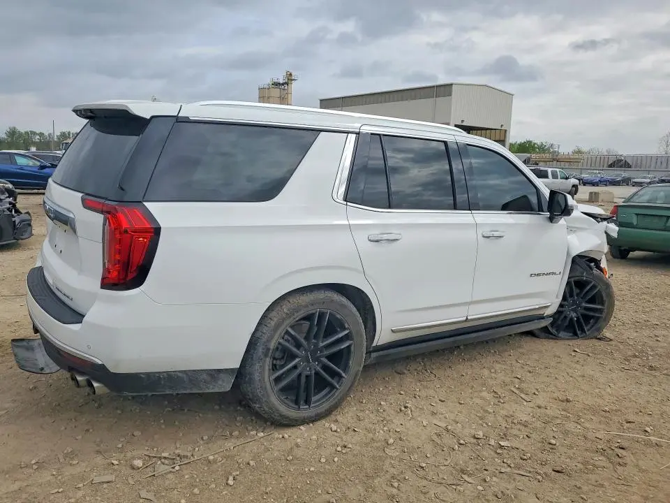 2021 GMC YUKON   