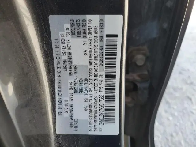 2019 TOYOTA YARIS L  
