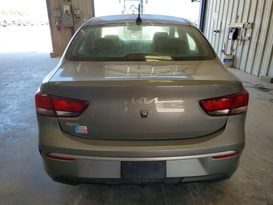 2022 KIA RIO S  