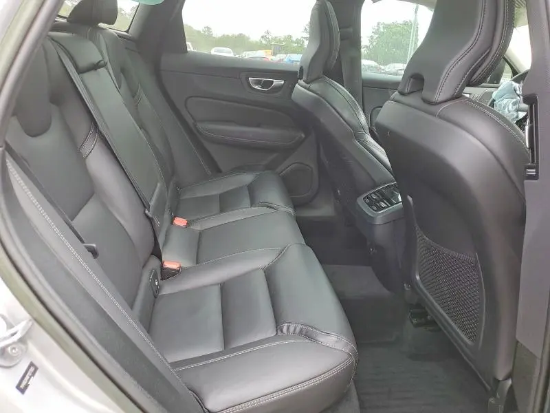 2023 VOLVO XC60 ULTIMATE  