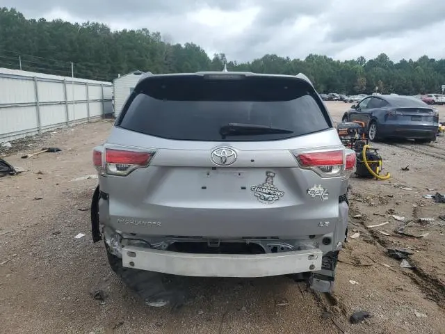 2014 TOYOTA HIGHLANDER LE  