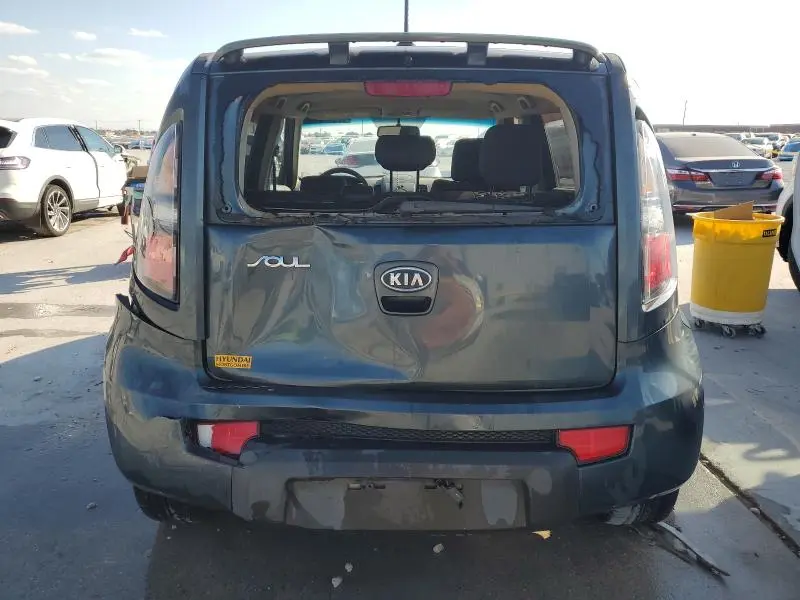 2011 KIA SOUL +  