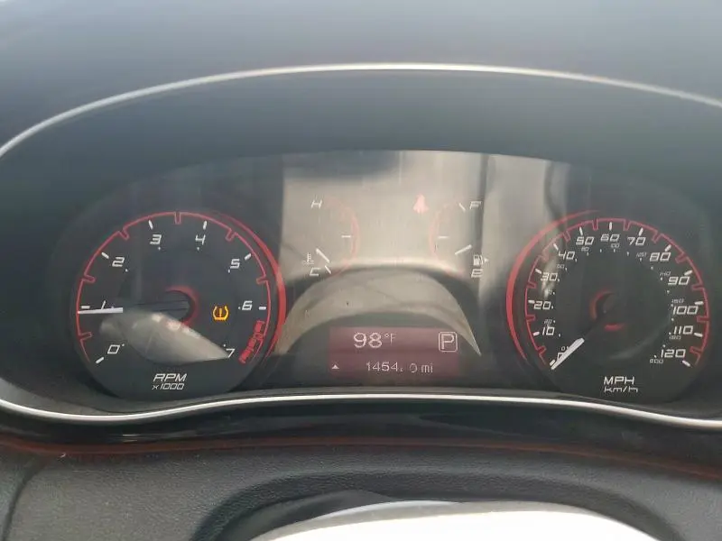 2014 DODGE DART SE  