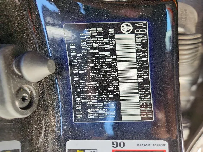 2019 TOYOTA COROLLA LE  