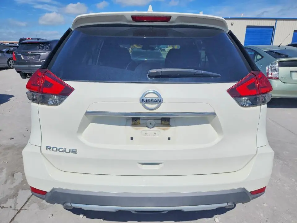 2017 NISSAN ROGUE S  