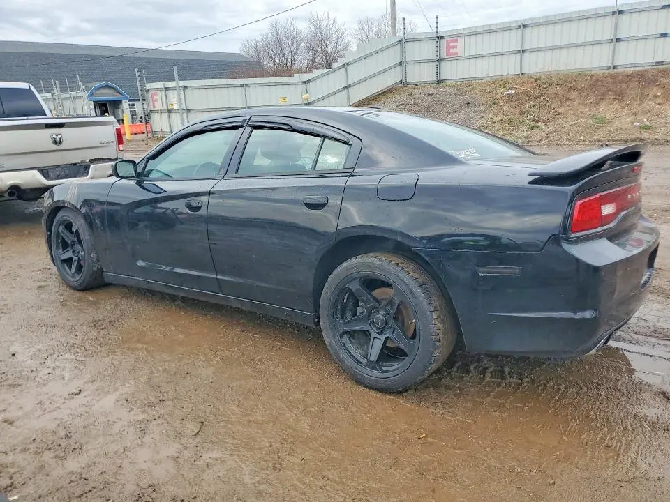 2013 DODGE CHARGER R  