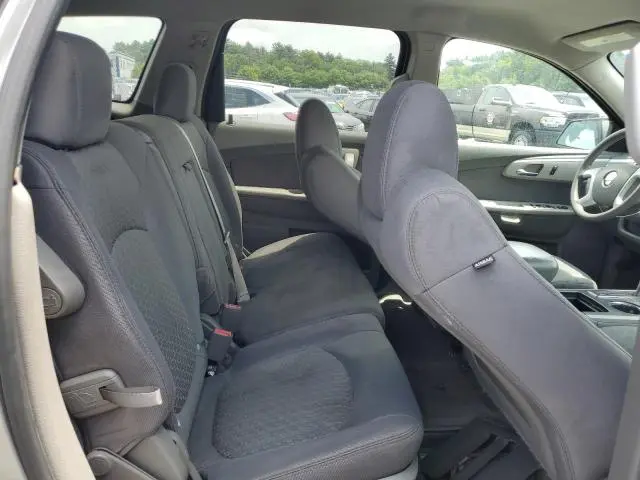 2010 CHEVROLET TRAVERSE LS  