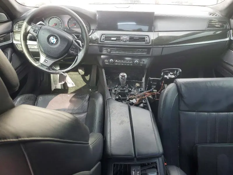 2013 BMW M5   