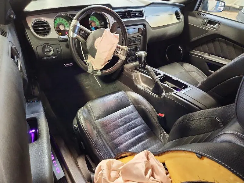 2011 FORD MUSTANG   
