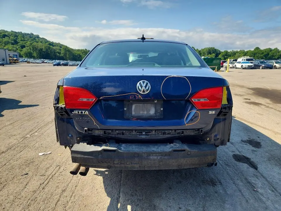 2014 VOLKSWAGEN JETTA SE  