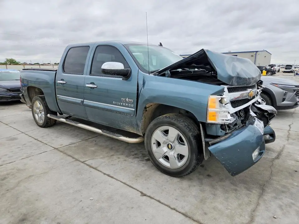 2011 CHEVROLET SILVERADO C1500 LT  