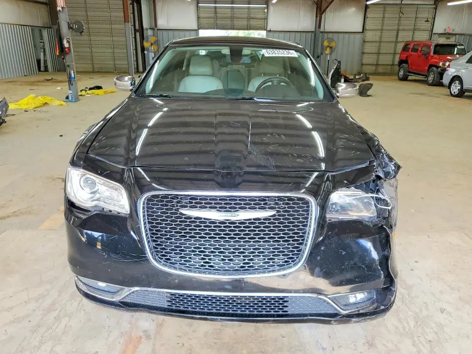 2019 CHRYSLER 300 LIMITED  