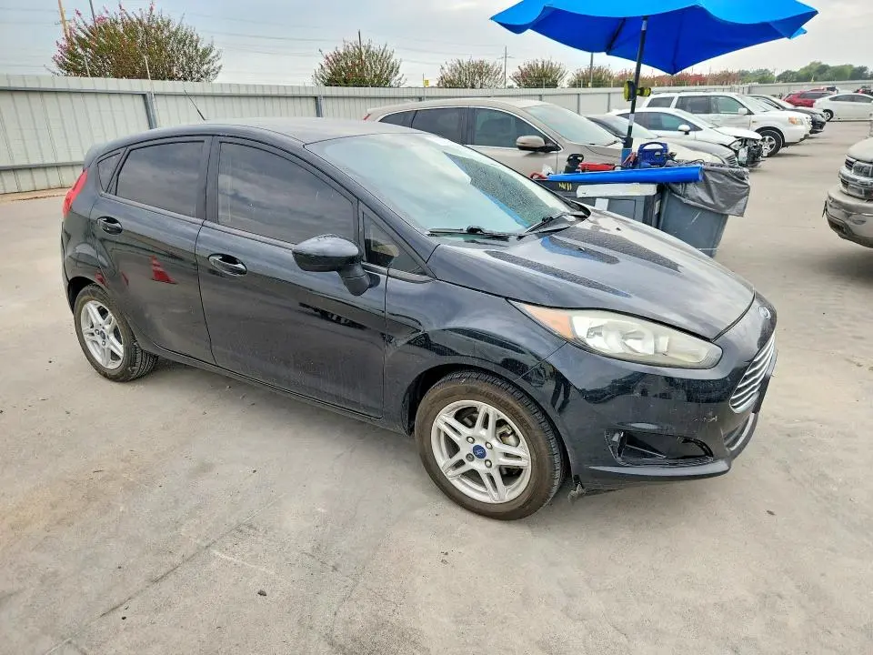 2018 FORD FIESTA SE  