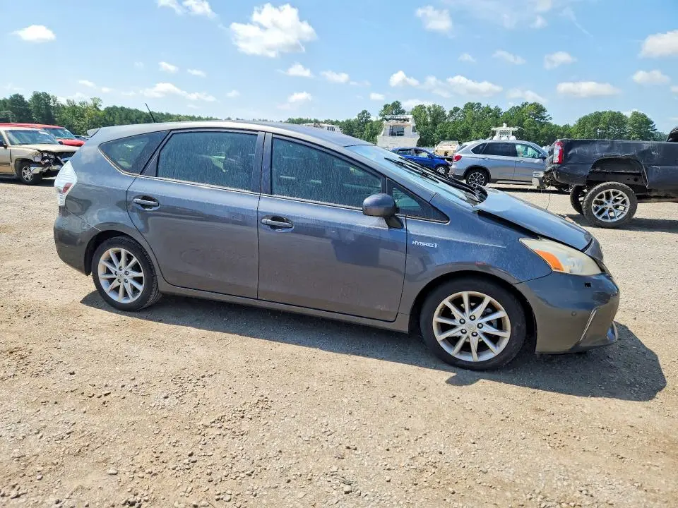 2014 TOYOTA PRIUS V FIVE  