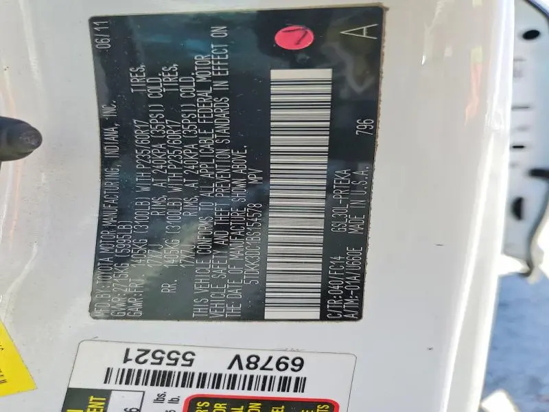 2011 TOYOTA SIENNA LE  