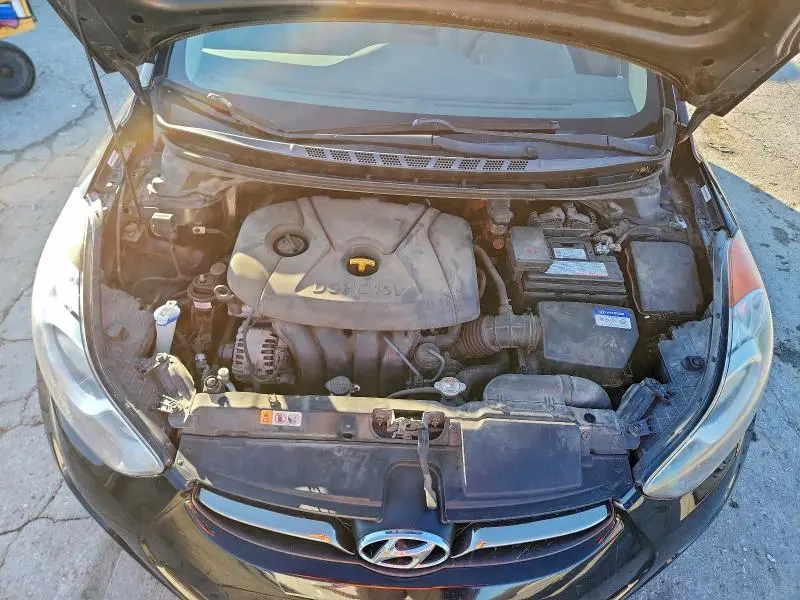 2012 HYUNDAI ELANTRA GLS  