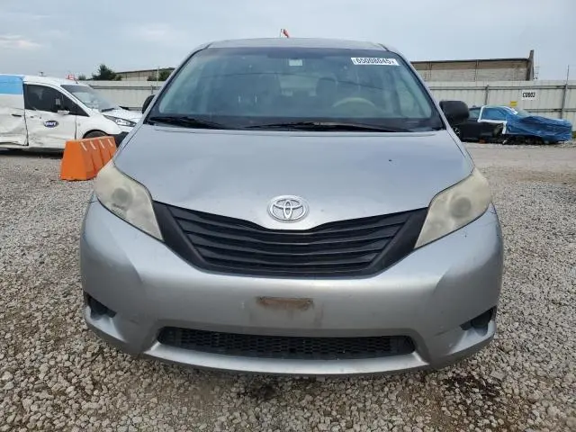 2011 TOYOTA SIENNA BASE  