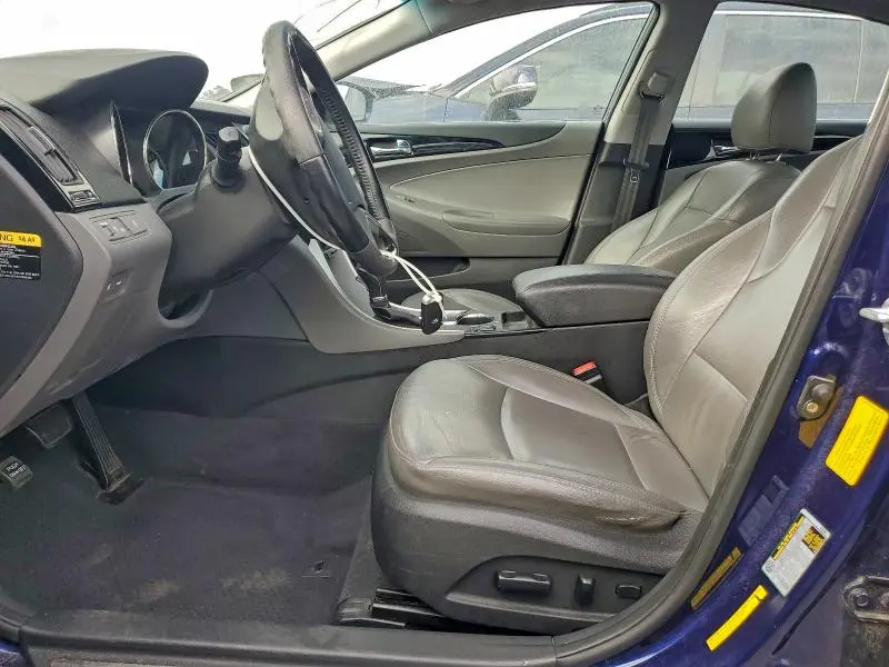 2012 HYUNDAI SONATA SE  